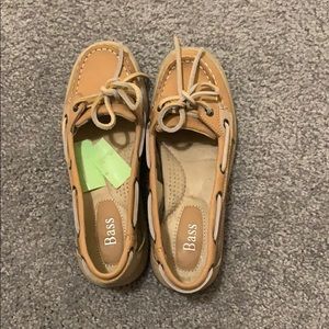 Bass boat shoes